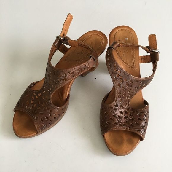 Naya Cutout Brown Leather Singleback Heeled Sandal Peep Toe Womens - Picture 2 of 8
